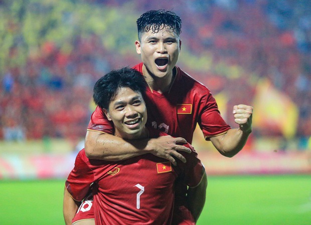 Trọn vẹn cảm xúc của Công Phượng với bàn thắng trong màu áo ĐT Việt Nam-7