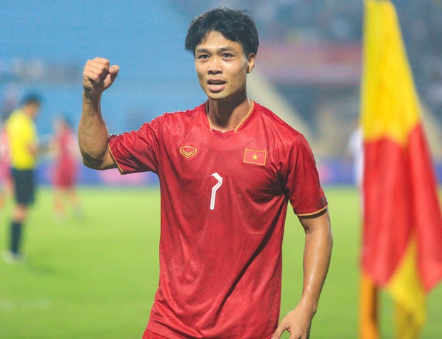 Trọn vẹn cảm xúc của Công Phượng với bàn thắng trong màu áo ĐT Việt Nam-8