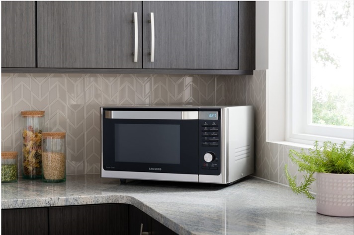 Vì sao lò vi sóng bị rò điện ở phần vỏ?-3