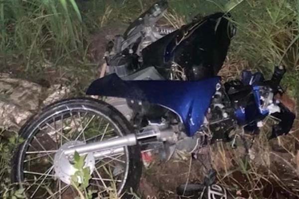 Bắt giữ 5 nhân viên bốc hành lý ở sân bay Nội Bài giật khóa vali, trộm tài sản-1