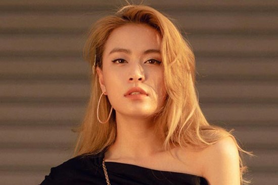 Láo nháo showbiz Việt