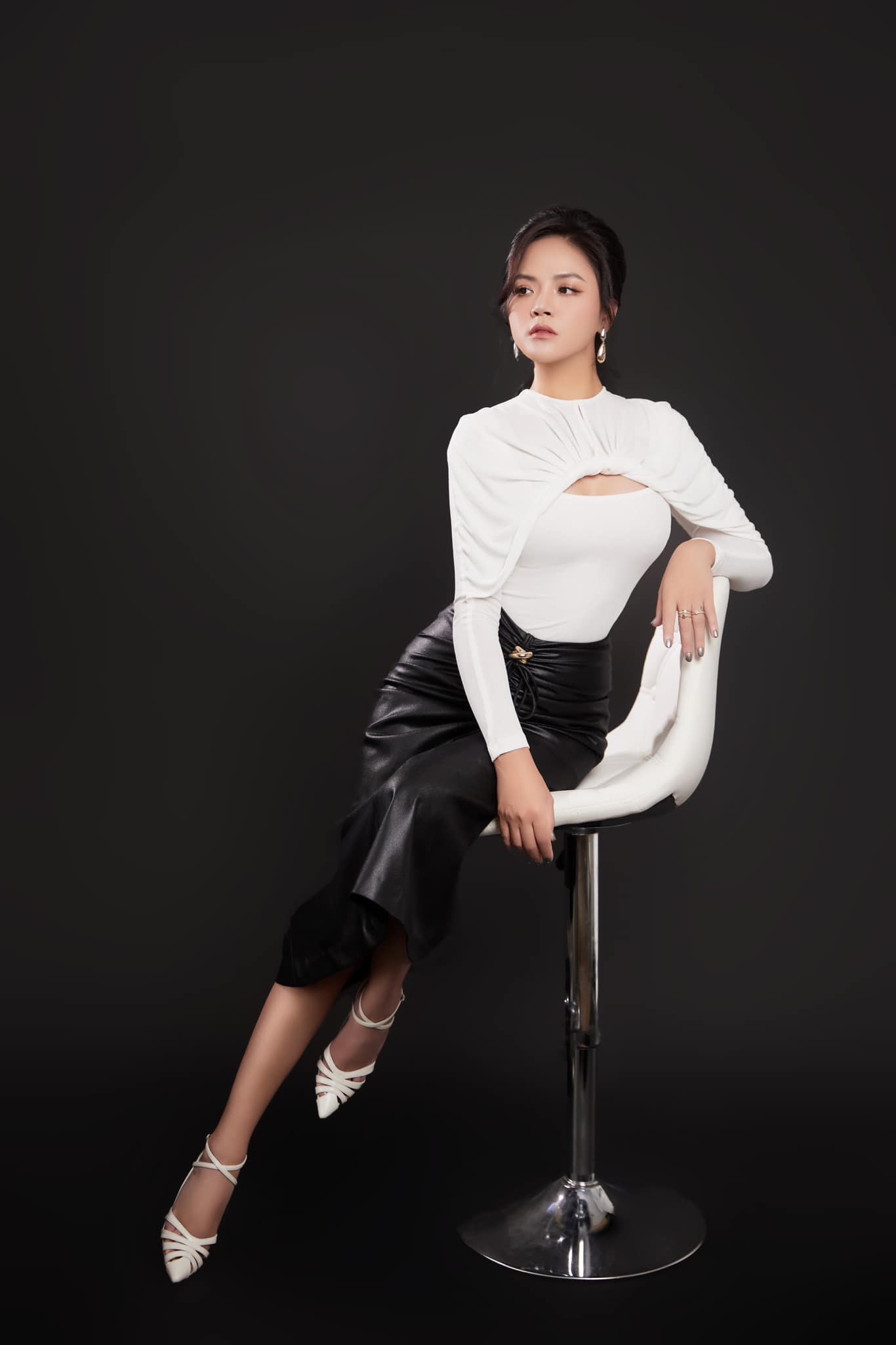 Sao nữ đình đám của phim VTV tăng cân đáng kể sau 1 năm vắng bóng, tự nhận mặt như bánh Trung thu-2