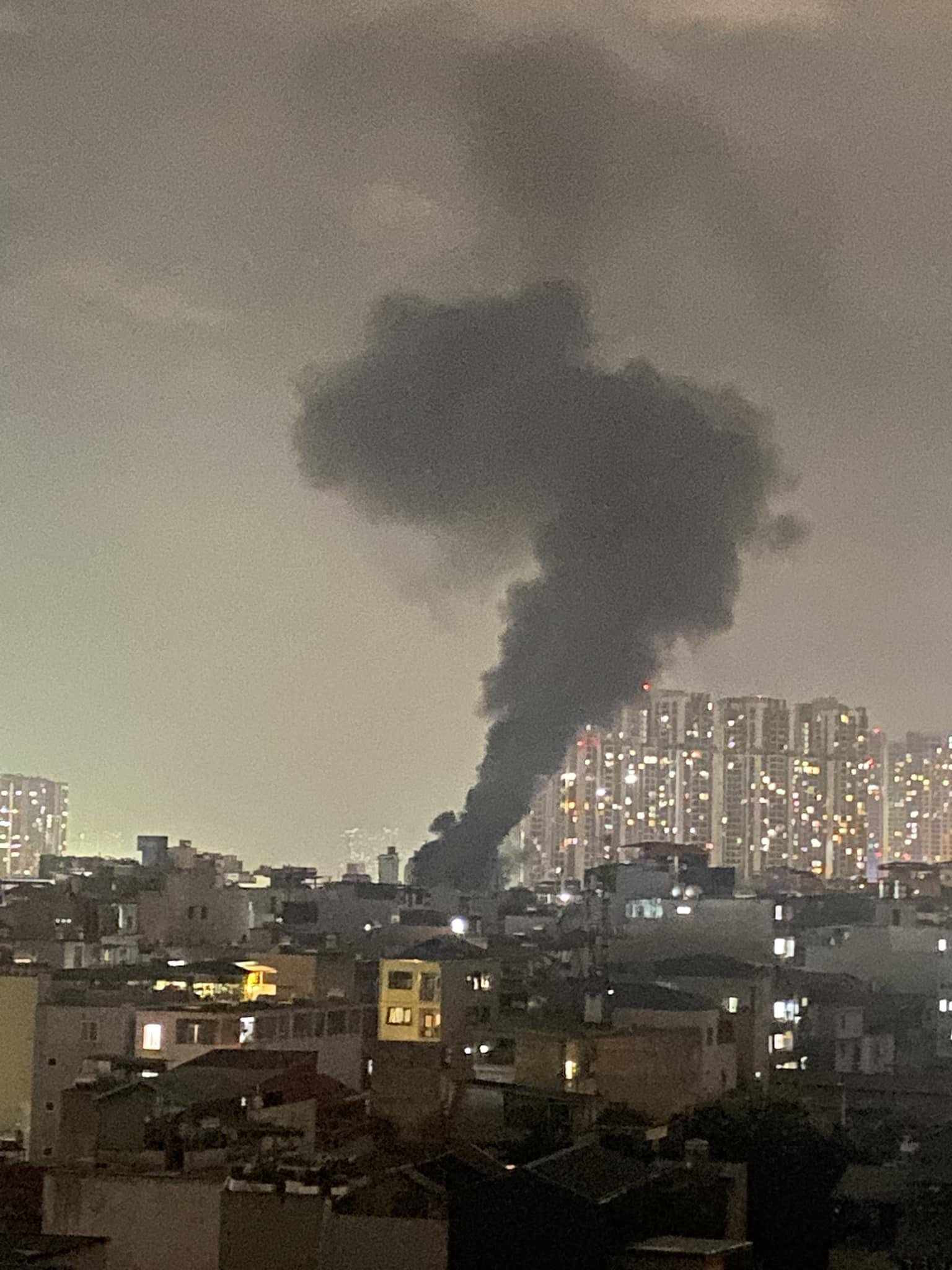 Cháy chung cư mini ở Hà Nội, nhiều người tử vong-1