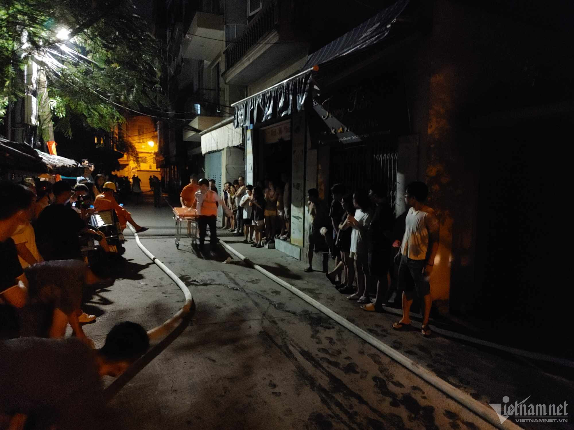 Cháy chung cư mini ở Hà Nội, nhiều người tử vong-4