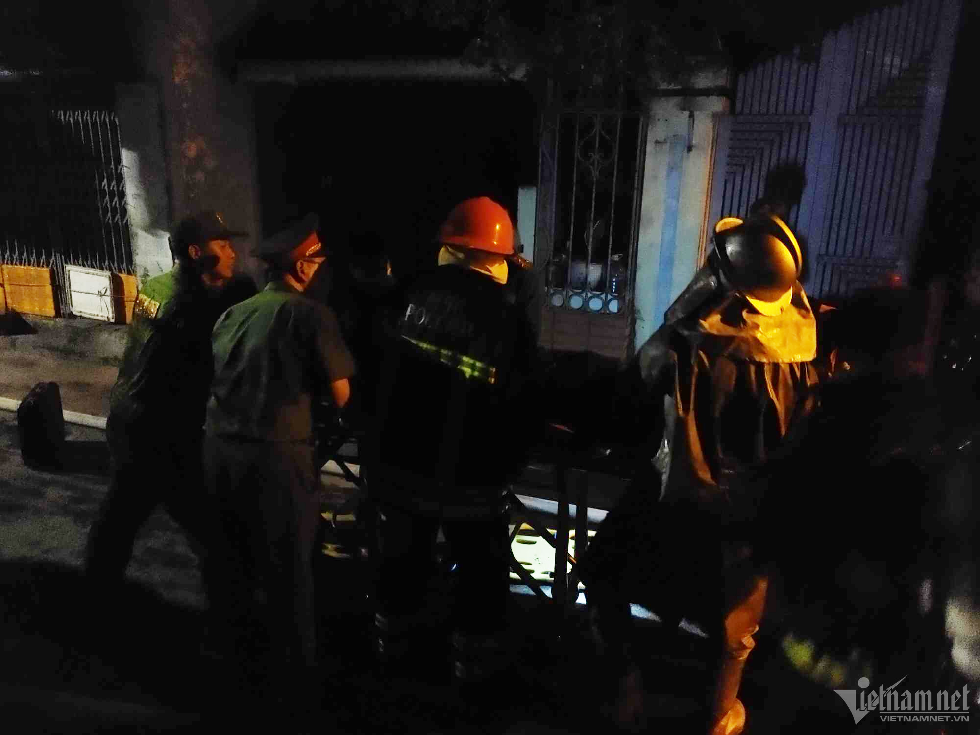 Cháy chung cư mini ở Hà Nội, nhiều người tử vong-7
