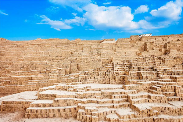 Bí ẩn ngôi mộ bị giấu trên đỉnh đại kim tự tháp 1.800 tuổi-1