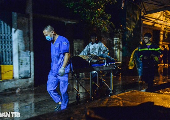 Khoảng 40 người thương vong trong vụ cháy chung cư mini ở Hà Nội