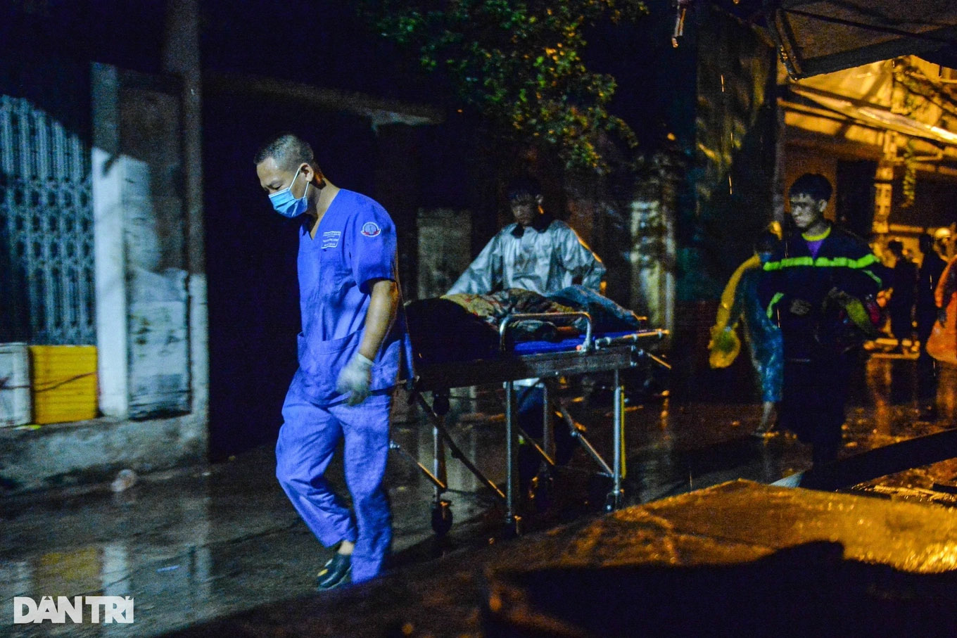 Khoảng 40 người thương vong trong vụ cháy chung cư mini ở Hà Nội-1