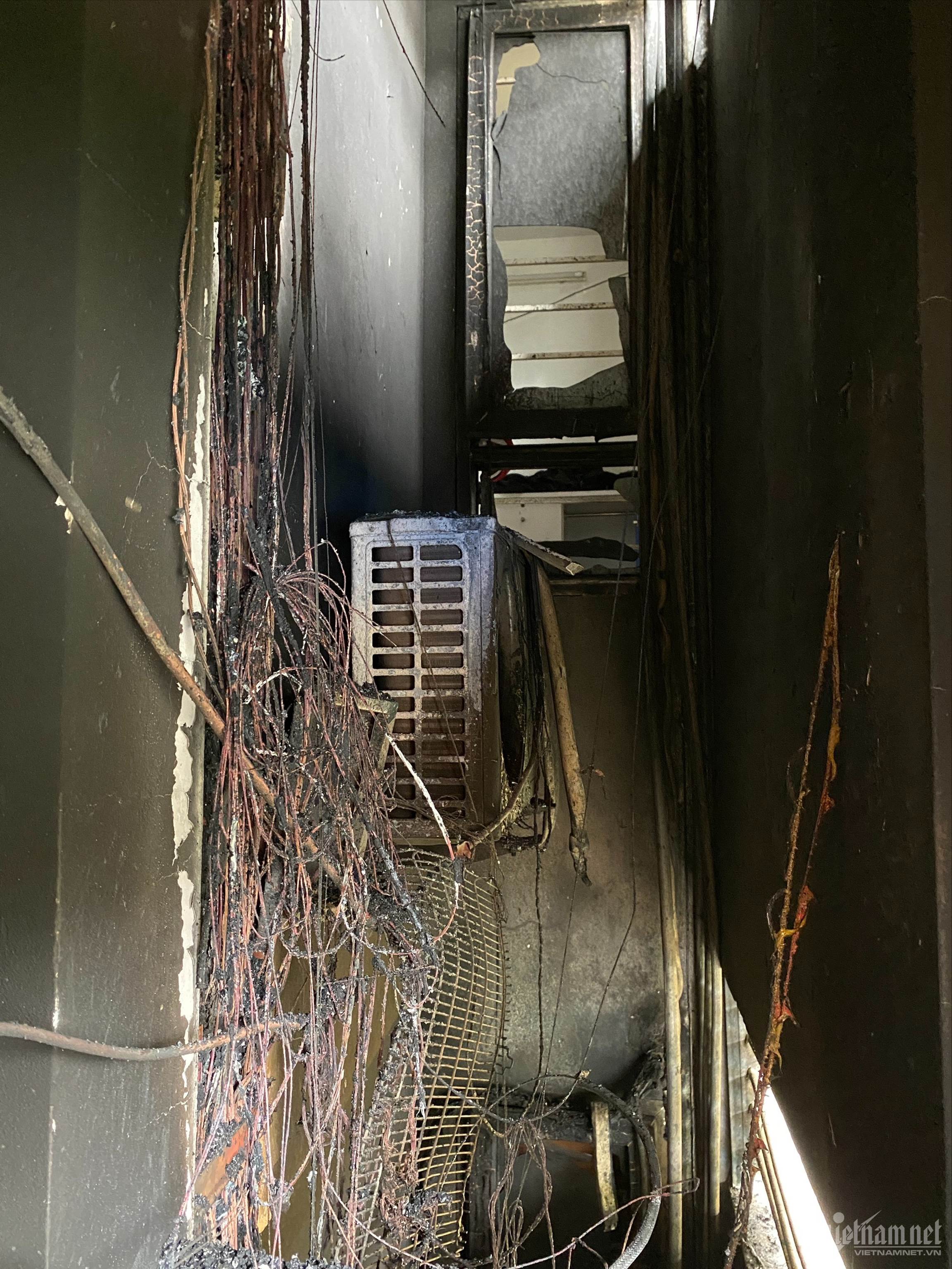 Hà Nội: Hiện trường vụ cháy chung cư mini 150 người ở tại Khương Hạ-4