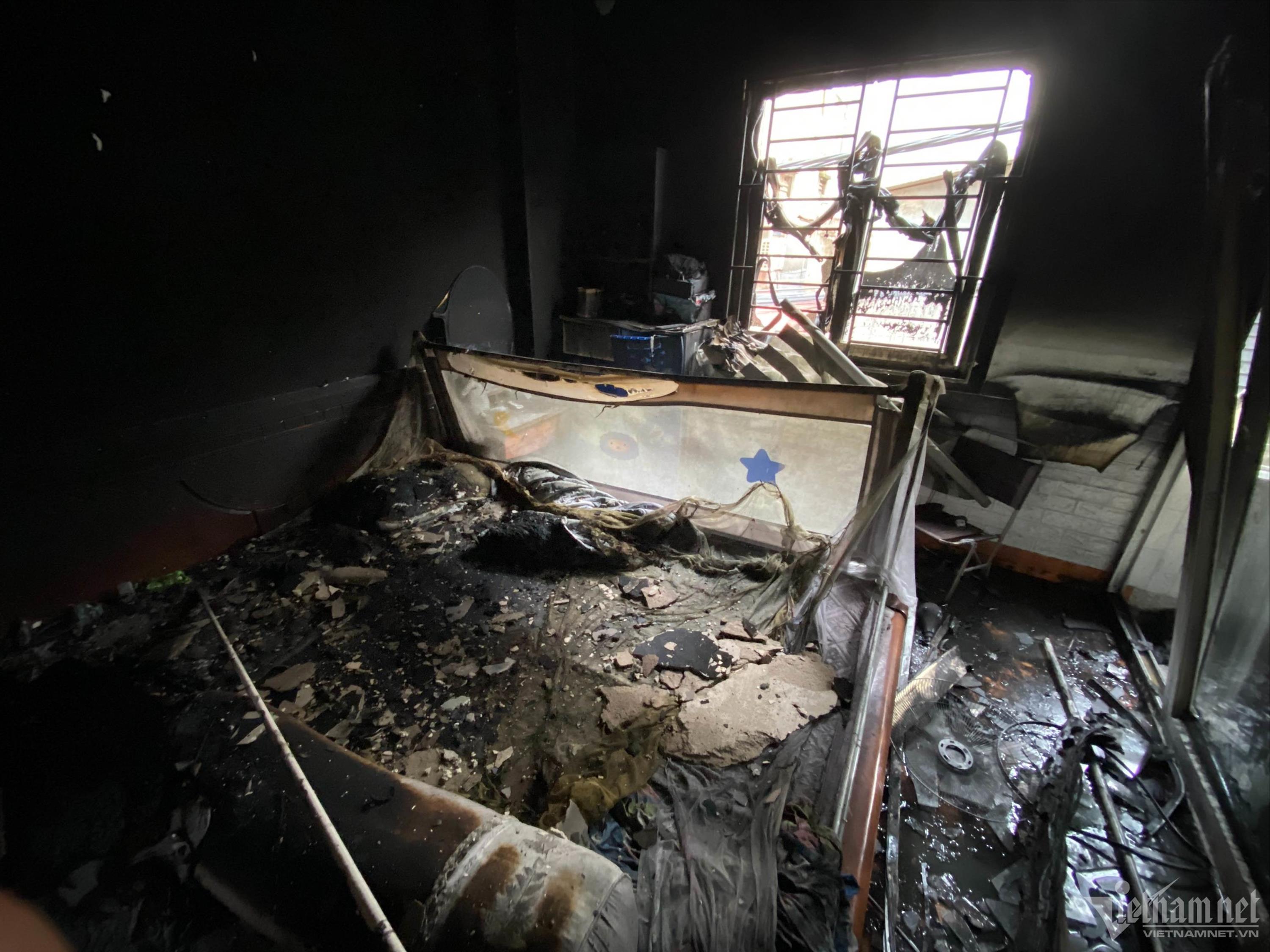 Hà Nội: Hiện trường vụ cháy chung cư mini 150 người ở tại Khương Hạ-6
