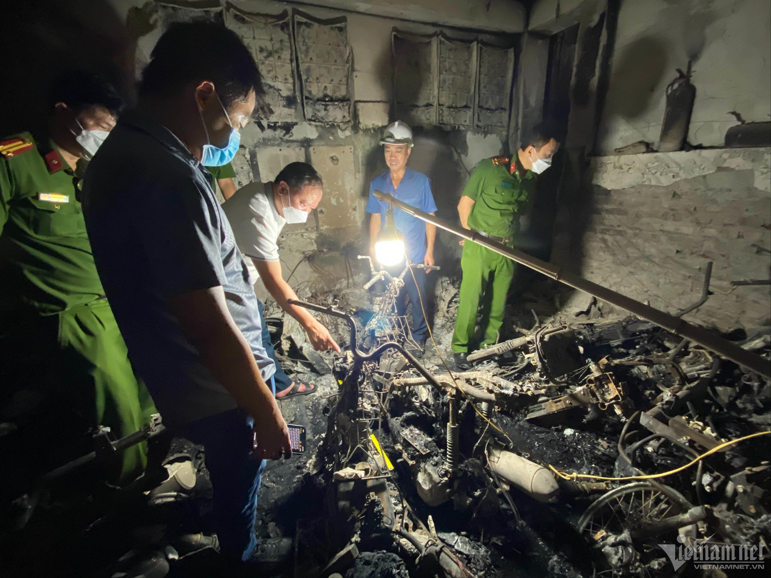 Hà Nội: Hiện trường vụ cháy chung cư mini 150 người ở tại Khương Hạ-11