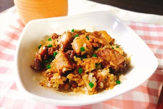 Sườn không xào chua ngọt nữa, đem hấp với thứ này được món 2 trong 1 ăn vừa ngon lại no căng không cần cơm