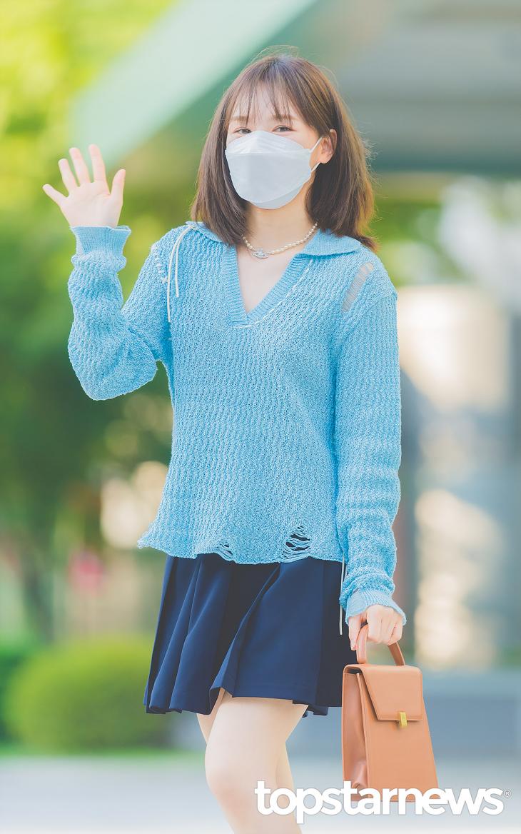 Wendy gợi ý 10 cách diện đồ trẻ trung cho nàng tóc ngắn-8