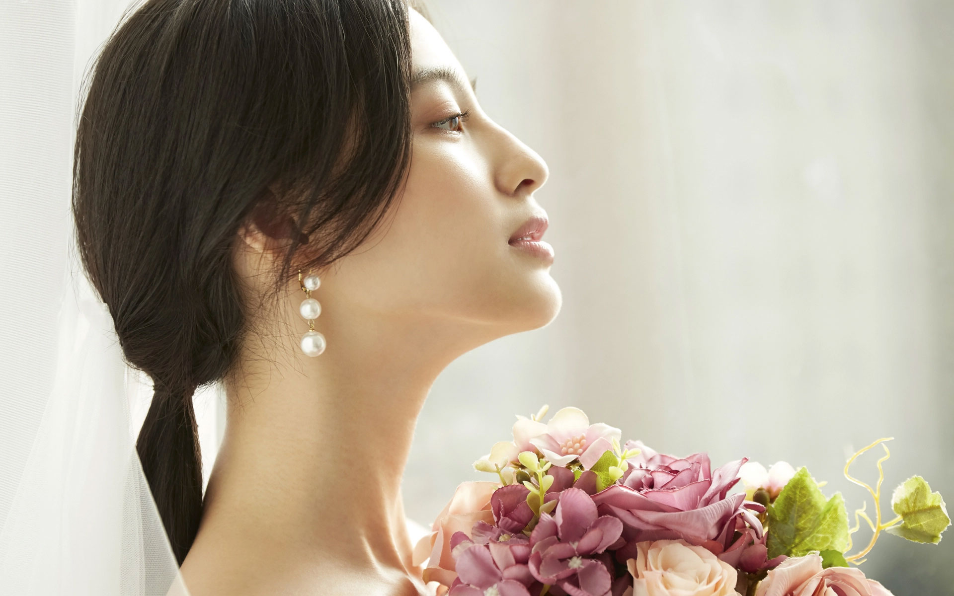 Chao đảo khi chồng hôn bạn thân ngay trong ngày cưới-1