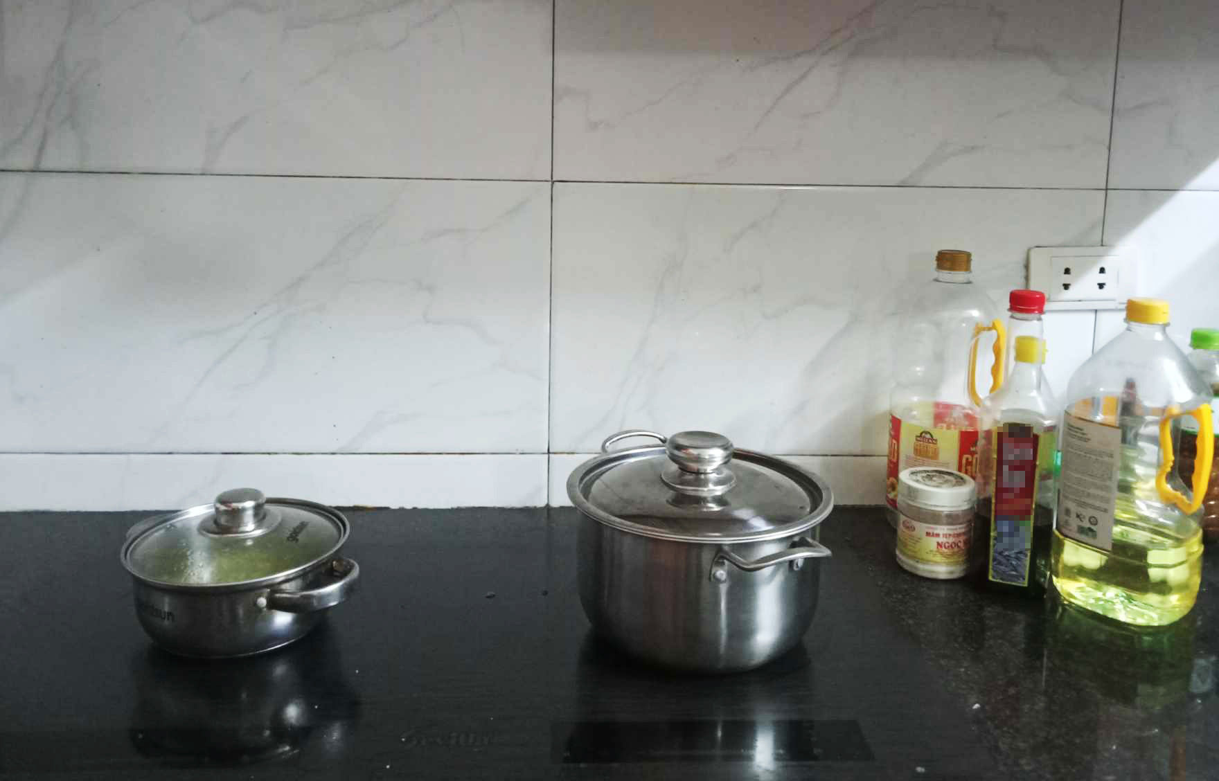 Đêm qua, mẹ đã cứu cả nhà mình khỏi chết cháy-1