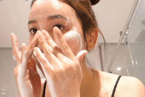 5 lý do vì sao chiết xuất trà xanh giúp ngừa lão hóa, dưỡng da mịn đẹp hiệu quả-2