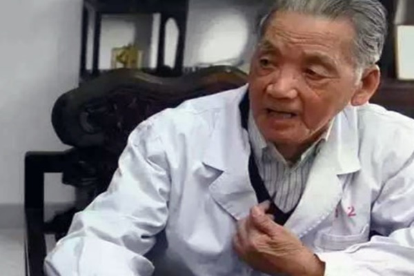Bác sĩ 95 tuổi chia sẻ 6 món ăn giúp làm sạch mạch máu, càng ăn càng khỏe-1