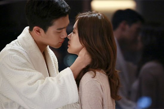 Chồng ngoại tình bị đánh ghen và pha 