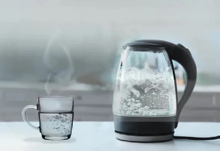 Uống nước chưa đun từ máy lọc hay nước đun sôi tốt hơn?-4