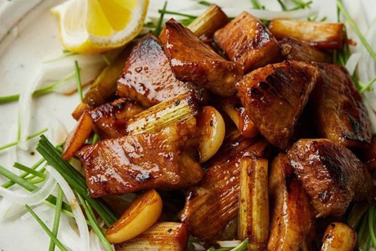 Thịt nọng heo đem chế biến theo cách này thì hao cơm vô cùng!