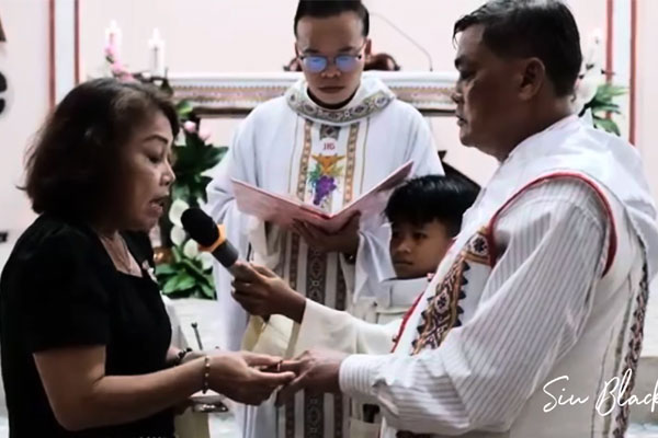 Siu Black bật khóc tại hôn lễ với chồng cũ-1