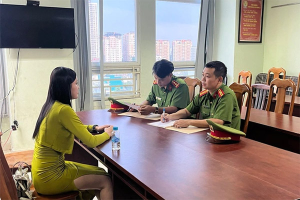 Bắt tú bà chuyên dụ các thiếu nữ chụp ảnh khỏa thân rồi khống chế, ép bán dâm-2