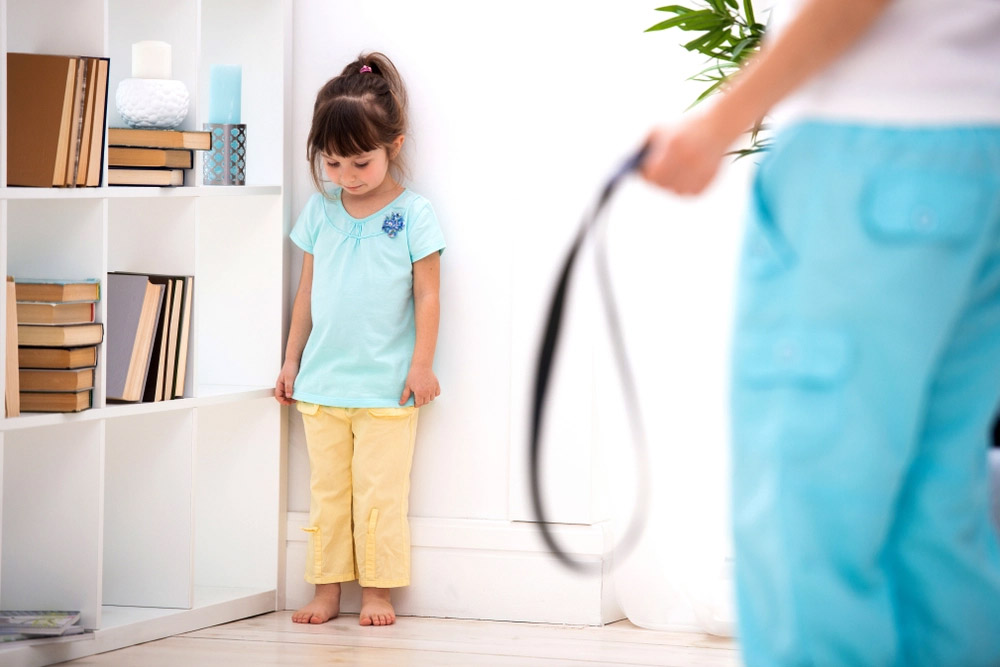 6 kiểu người bố thường gặp trong cuộc sống, gây ảnh hưởng xấu đến tính cách và cuộc đời của trẻ-1