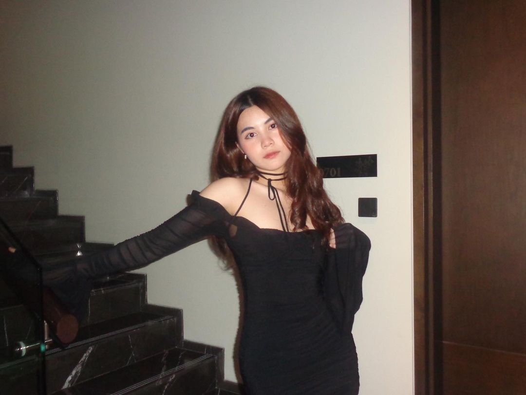 Con gái út của Quyền Linh gây bất ngờ với hình ảnh quyến rũ ở tuổi 15-1