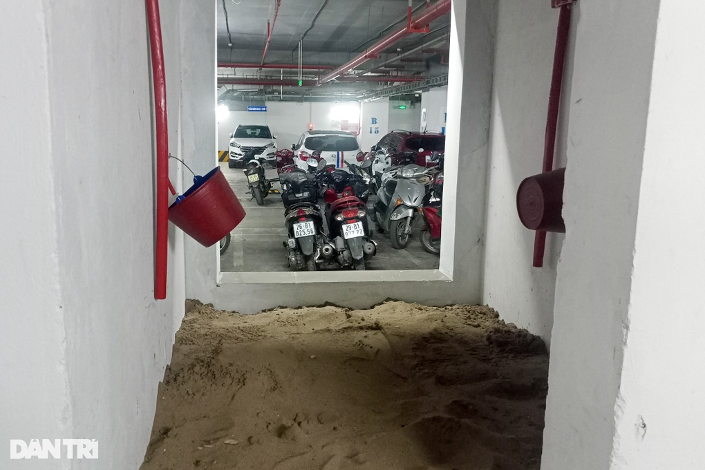 Nhiều chung cư cấm sạc xe qua đêm, có nơi cấm luôn... xe điện-3