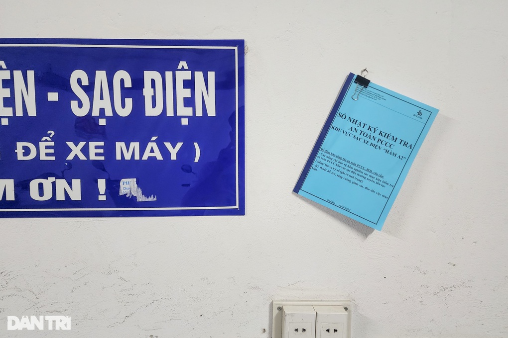 Nhiều chung cư cấm sạc xe qua đêm, có nơi cấm luôn... xe điện-5