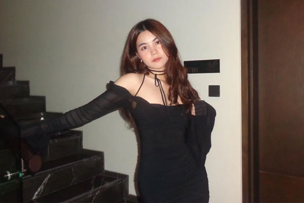 MC Quyền Linh: Ba giờ đêm tôi phải dậy xay bột, đổ bánh để sáng sớm mang ra chợ bán-3