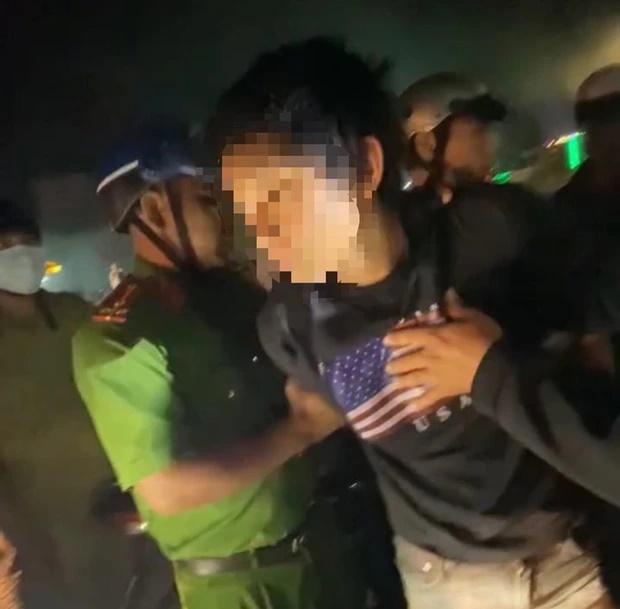 Siêu trộm 14 tuổi trộm ô tô, chạy gần 30 km trên Quốc lộ 1 trước khi bị bắt-1