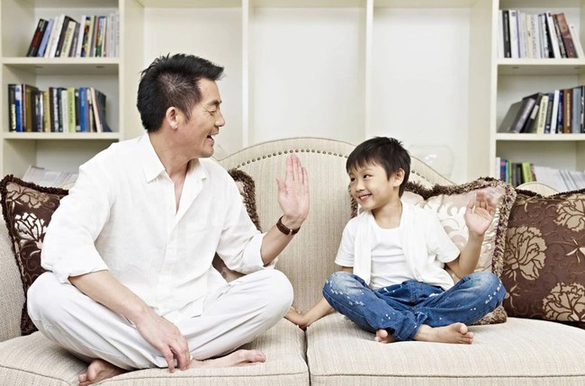 Khen ngợi trẻ đúng cách-1