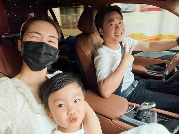 Bé Bo nói một câu khiến Hòa Minzy xúc động: Bố mẹ không yêu nhau nữa nhưng không sao hết...-3