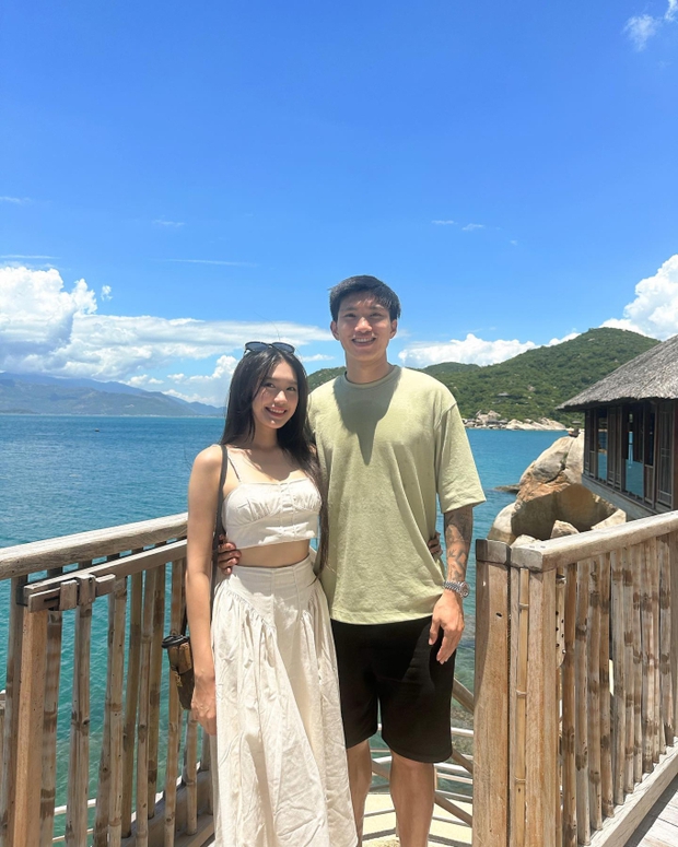 Chuyện tình Đoàn Văn Hậu và Doãn Hải My: Từ cái ôm an ủi gây bão đến nghi vấn người thứ 3 và cái kết viên mãn-4