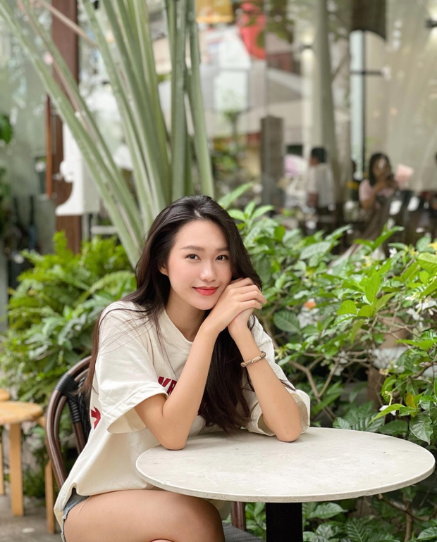 Gia thế của vợ sắp cưới Đoàn Văn Hậu khủng cỡ nào?-3