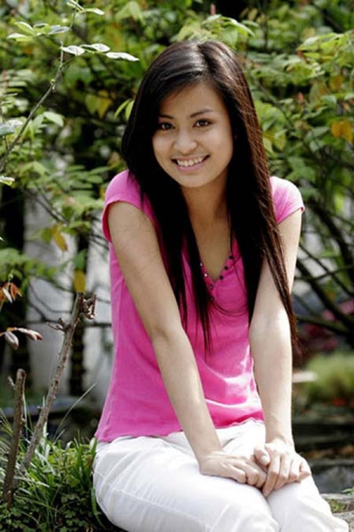 Nhan sắc thay đổi ngày càng xinh đẹp, gợi cảm của Hoàng Thùy Linh-2