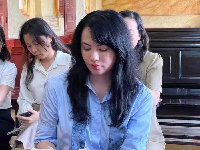 Vụ kiện hậu ly hôn đòi gần 300 tỉ đồng: Cựu siêu mẫu Ngọc Thúy đến tòa-1