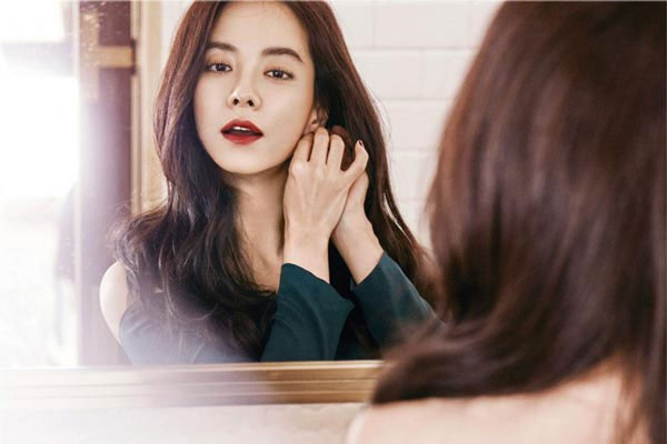 Bỏ vợ xinh đẹp giỏi giang cưới gái quê, 5 năm sau gặp lại vợ cũ khóc còn tôi cười-2