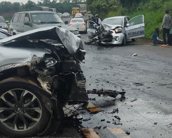 Xe con tông xe dạy lái, 1 thầy giáo tử vong-1