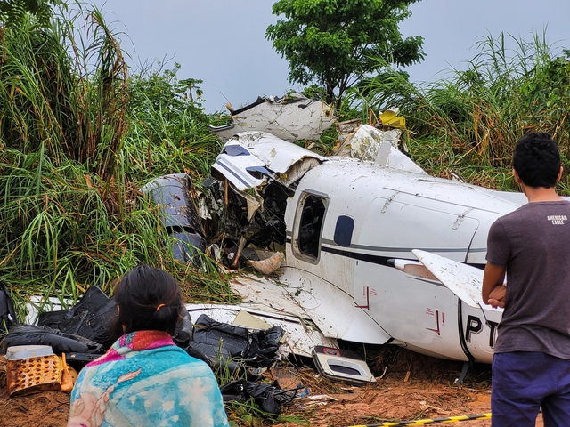 Khoảnh khắc cuối của chiếc máy bay Brazil trước khi gặp nạn khiến toàn bộ hành khách và phi công thiệt mạng-5