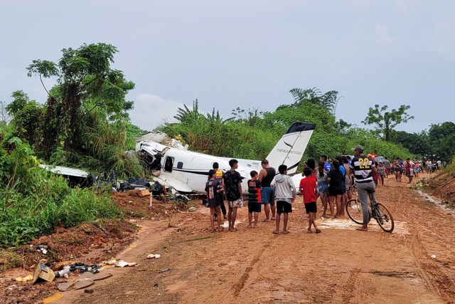 Khoảnh khắc cuối của chiếc máy bay Brazil trước khi gặp nạn khiến toàn bộ hành khách và phi công thiệt mạng-6