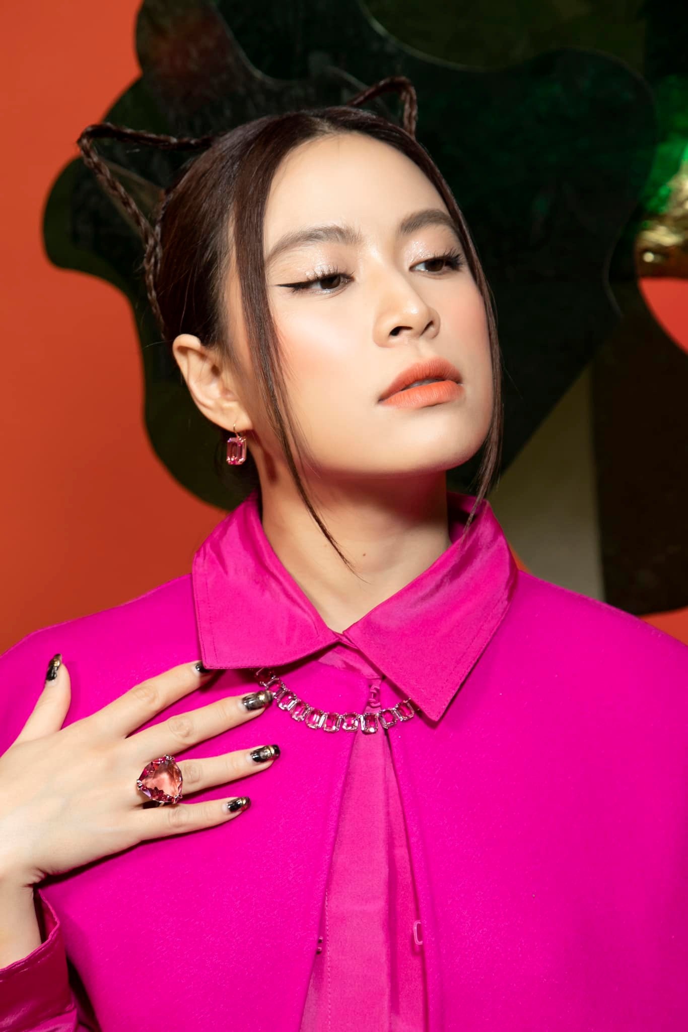 Hoàng Thùy Linh xin lỗi hời hợt và vu vơ-2