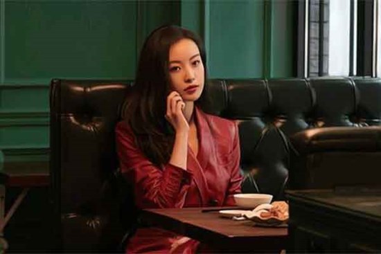 Hẹn gặp bạn trai cũ, tôi tái mặt khi người xuất hiện không phải anh
