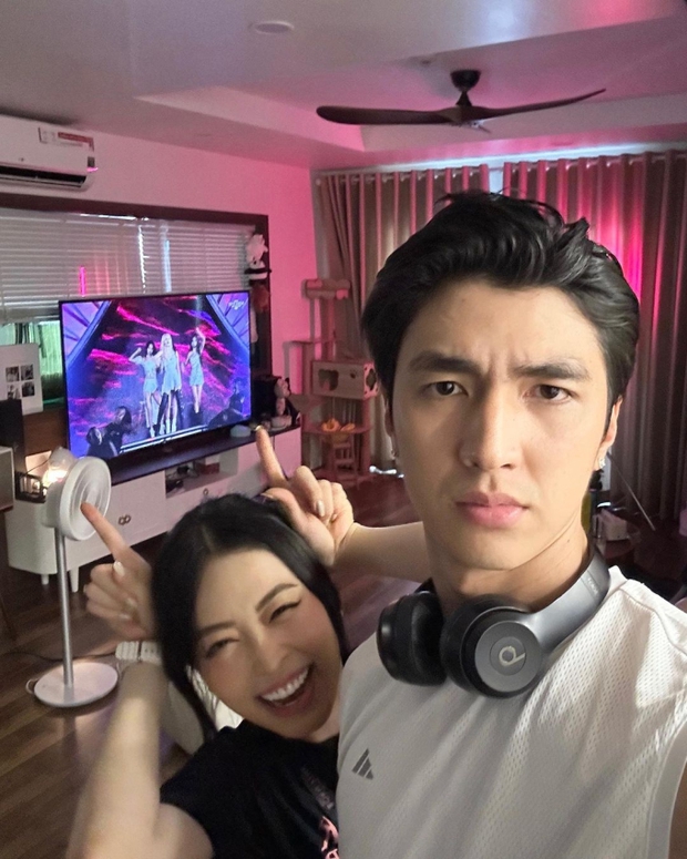 Bên trong phòng ngủ của Bình An - Phương Nga: Mất 3 tháng để cải tạo đúng ý, có hẳn một góc chứng minh gia chủ là fan BLACKPINK-1