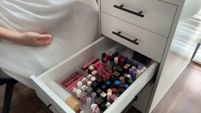 Bên trong phòng ngủ của Bình An - Phương Nga: Mất 3 tháng để cải tạo đúng ý, có hẳn một góc chứng minh gia chủ là fan BLACKPINK-18