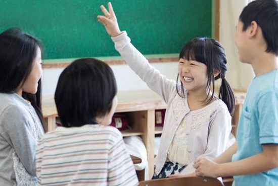 Trẻ khiêm tốn hay trẻ thích thể hiện bản thân sẽ dễ thành công hơn? Chuyên gia tâm lý đưa ra câu trả lời bất ngờ