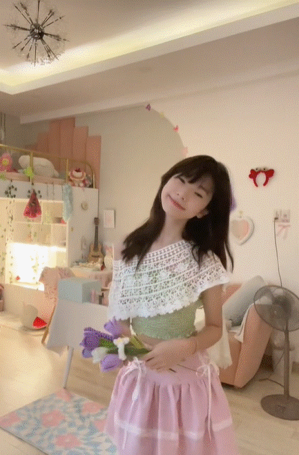 Phòng riêng xịn sò, có cả tủ phụ kiện và túi xách của bé Dâu - con gái MC Thanh Thảo Hugo-2