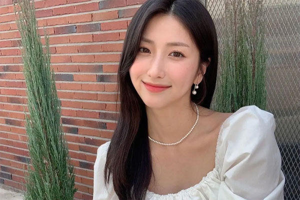 Giải quyết tình trạng da lão hóa, chảy xệ với bước massage 3 phút mỗi tối-8