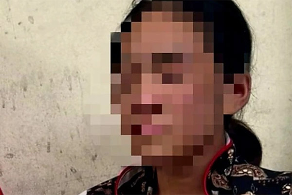 Vụ thiếu nữ bị hành hạ ở Cà Mau: Bà chủ thừa nhận bắt nạn nhân ăn thằn lằn sống, ngậm băng vệ sinh-2